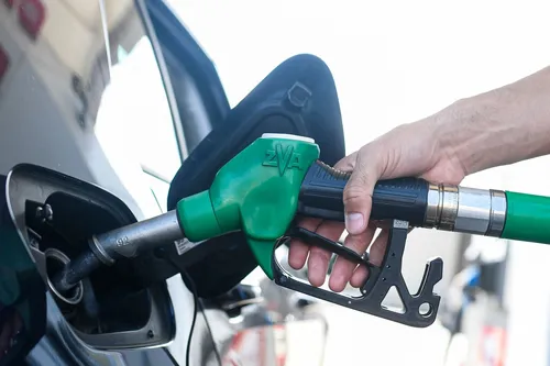 pumpa,črpalka,tankanje,gorivo,bencin,dizel