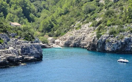 Mala Stiniva
