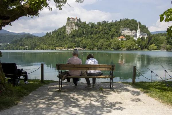 Obisk Bleda dražji, občina konkretno dvignila cene parkiranja